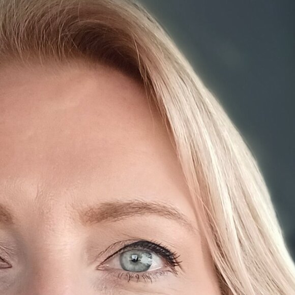 Meet your Posher, Erica - Picture 1 of 1